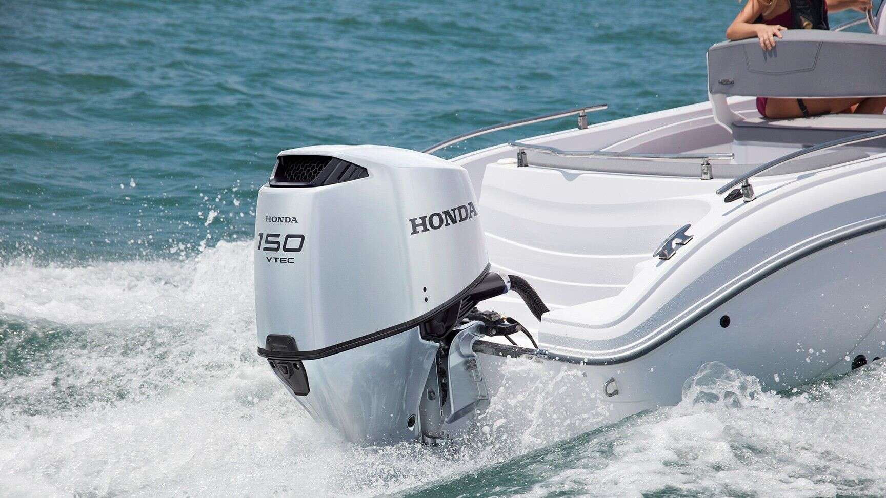 Intretinerea motorului outboard